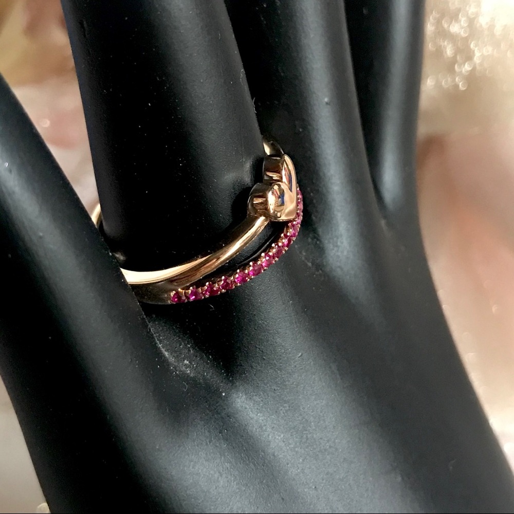 14K ROSE GOLD AND RUBY SPLIT SHANK RING (7.25) - Picture 5 of 14